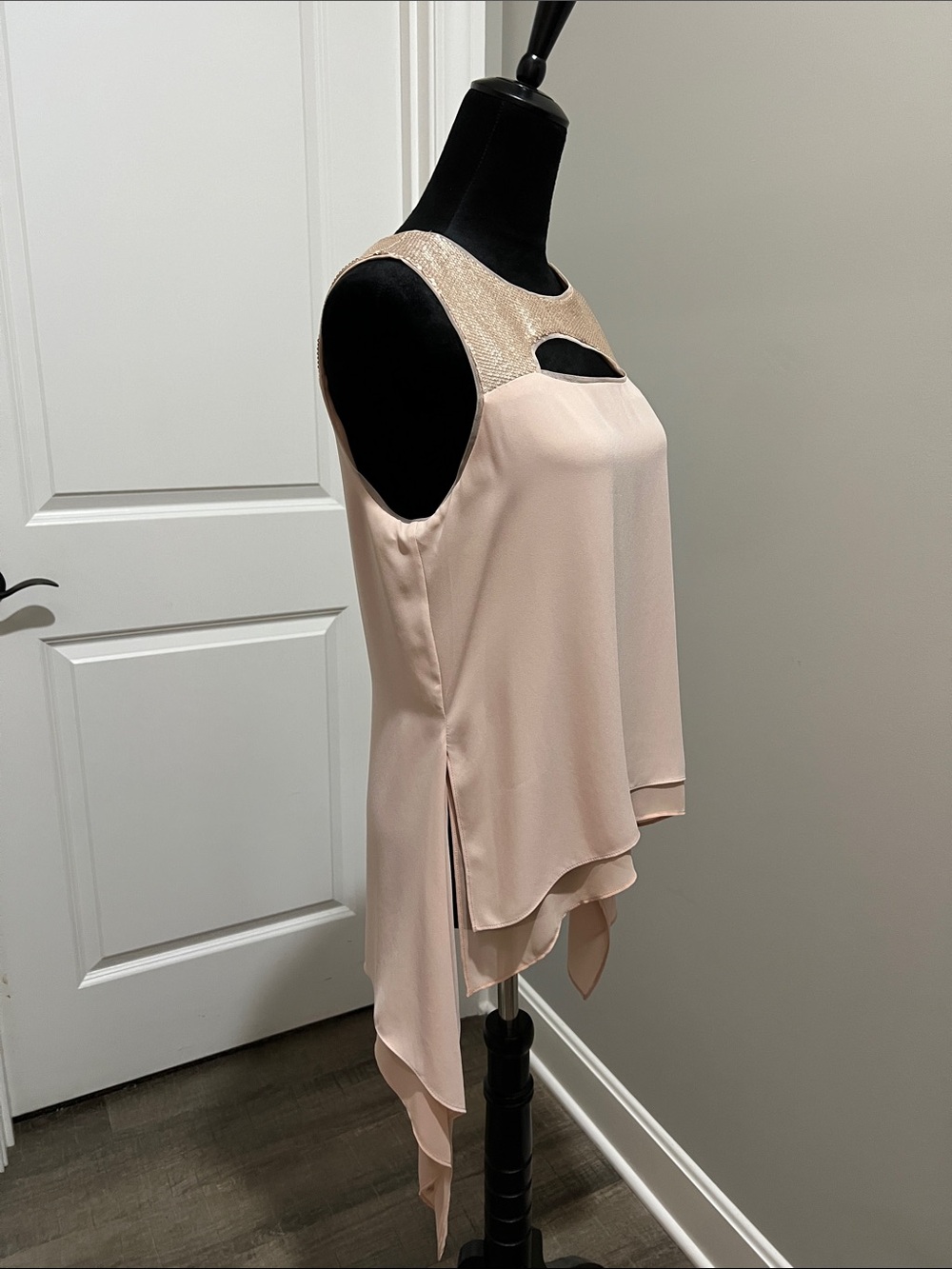 BCBG sequence top - Picture 2 of 6